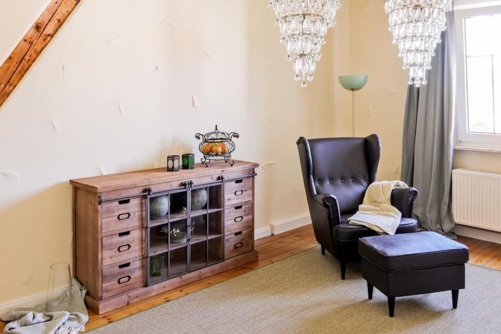 Charmante, Grosszuegige Ferienwohnung Villa Fleurie เบรตเทน ภายนอก รูปภาพ